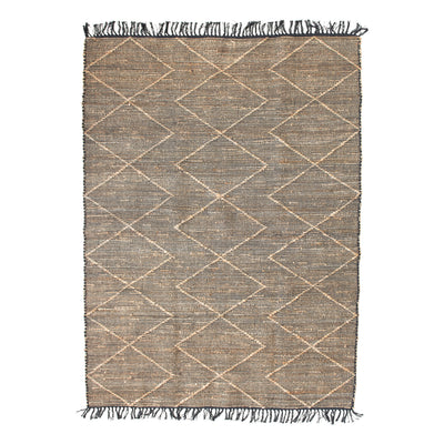 Rug with Diamond Pattern and Fringe